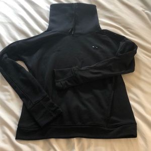 Under Armor sweatshirt